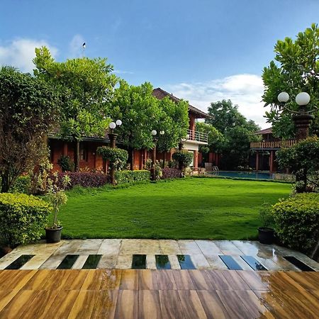 Red Stone Resort Alibag Bagian luar foto
